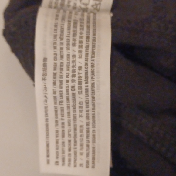 4/$60 Black Jean Shorts - Size 24 - Picture 5 of 5